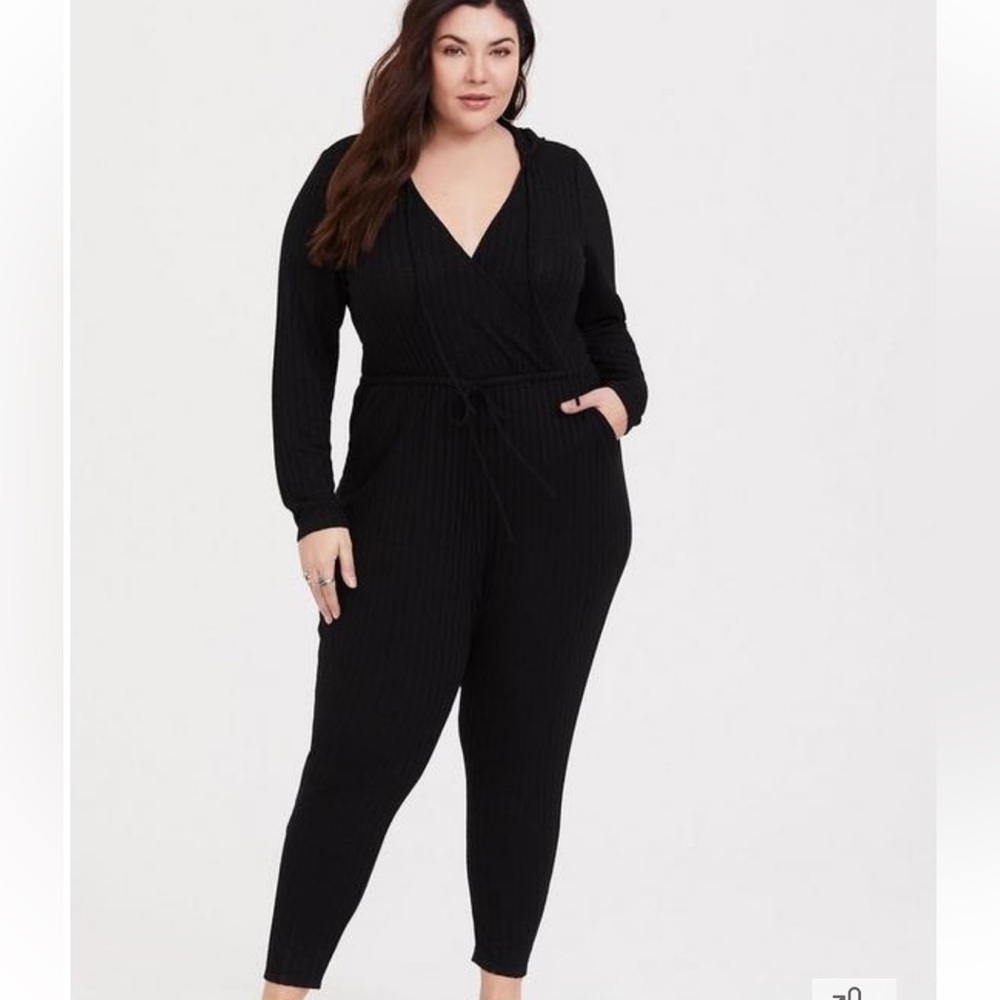 NWT‎ Torrid Long Sleeve Hacci Jumpsuit in Black Size Large